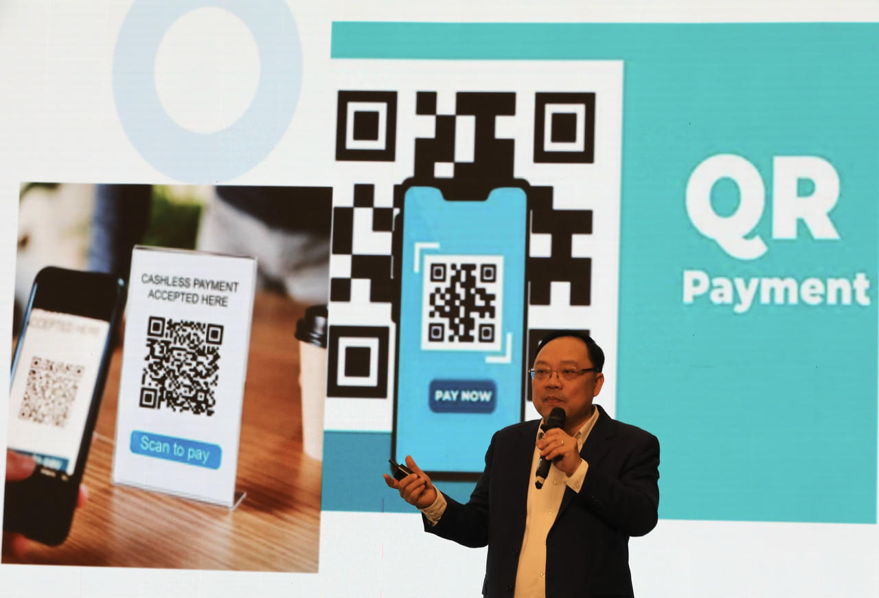 Ông Phạm Anh Tuấn - Vụ trưởng Vụ Thanh toán (NHNN) phát biểu