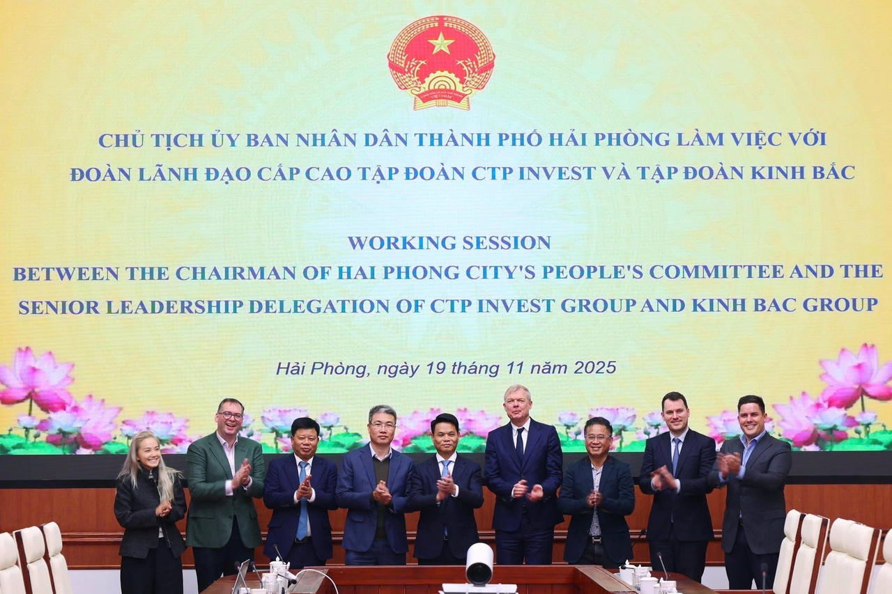 Hải Phòng hợp tác phát triển tổ hợp cảng biển, sân bay, logistics
