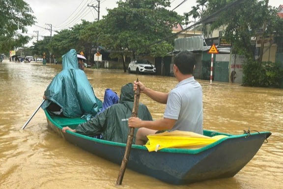Lũ trên các sông ở Nam Trung Bộ vượt mức lịch sử, dự báo sắp tới mưa sẽ giảm