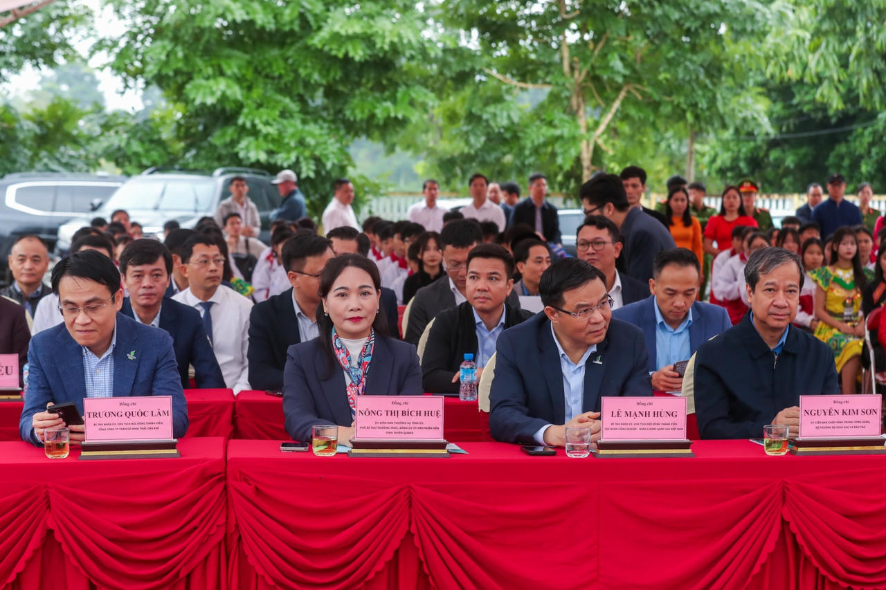 Petrovietnam hỗ trợ nâng cấp Khu giáo dục truyền thống ngành Giáo dục