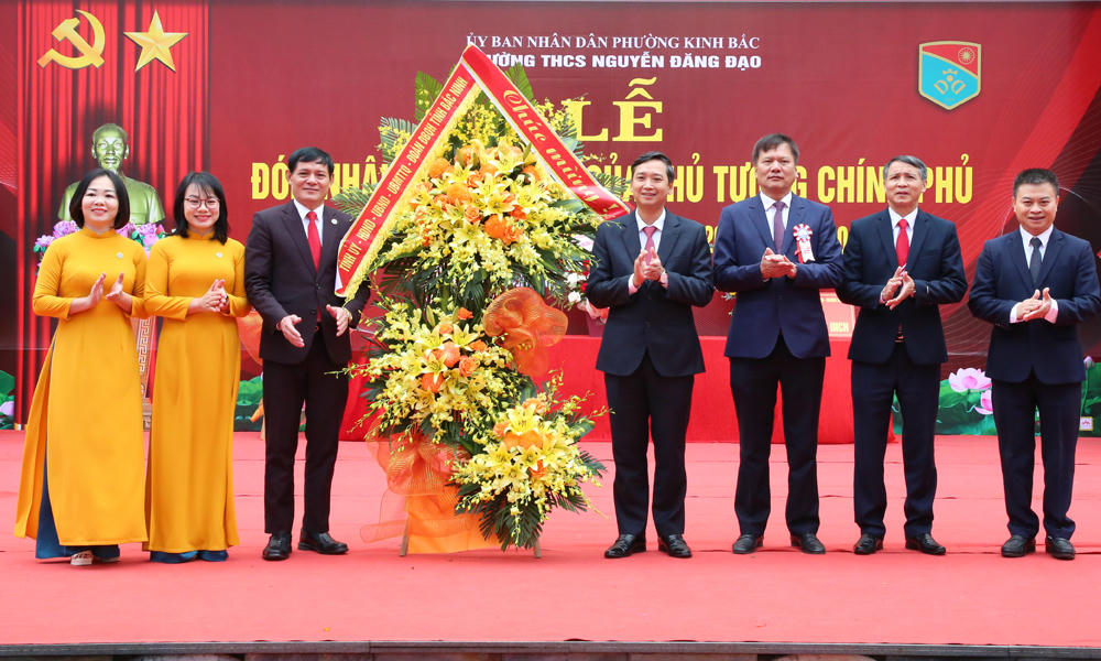 Bắc Ninh: Trường THCS Nguyễn Đăng Đạo đón nhận Bằng khen của Thủ tướng Chính phủ