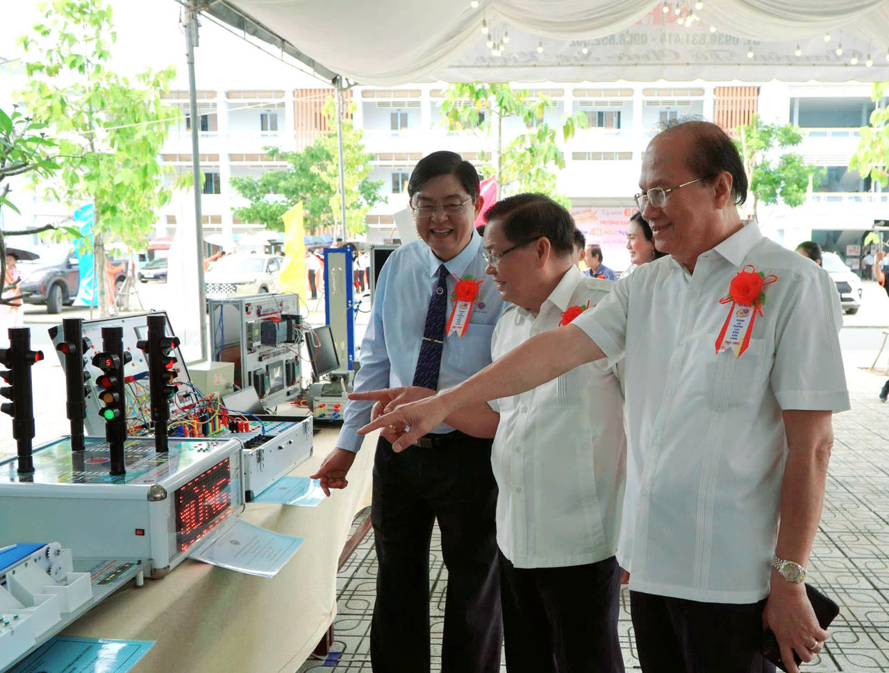 Dấu ấn kỷ niệm 60 năm thành lập Trường Cao đẳng Kiên Giang