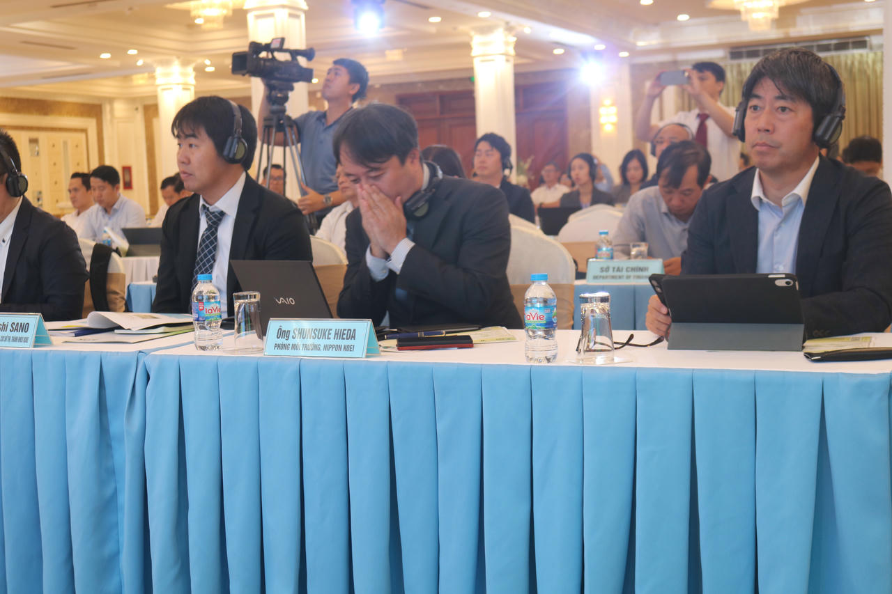 Các đại biểu tham dự diễn đàn.