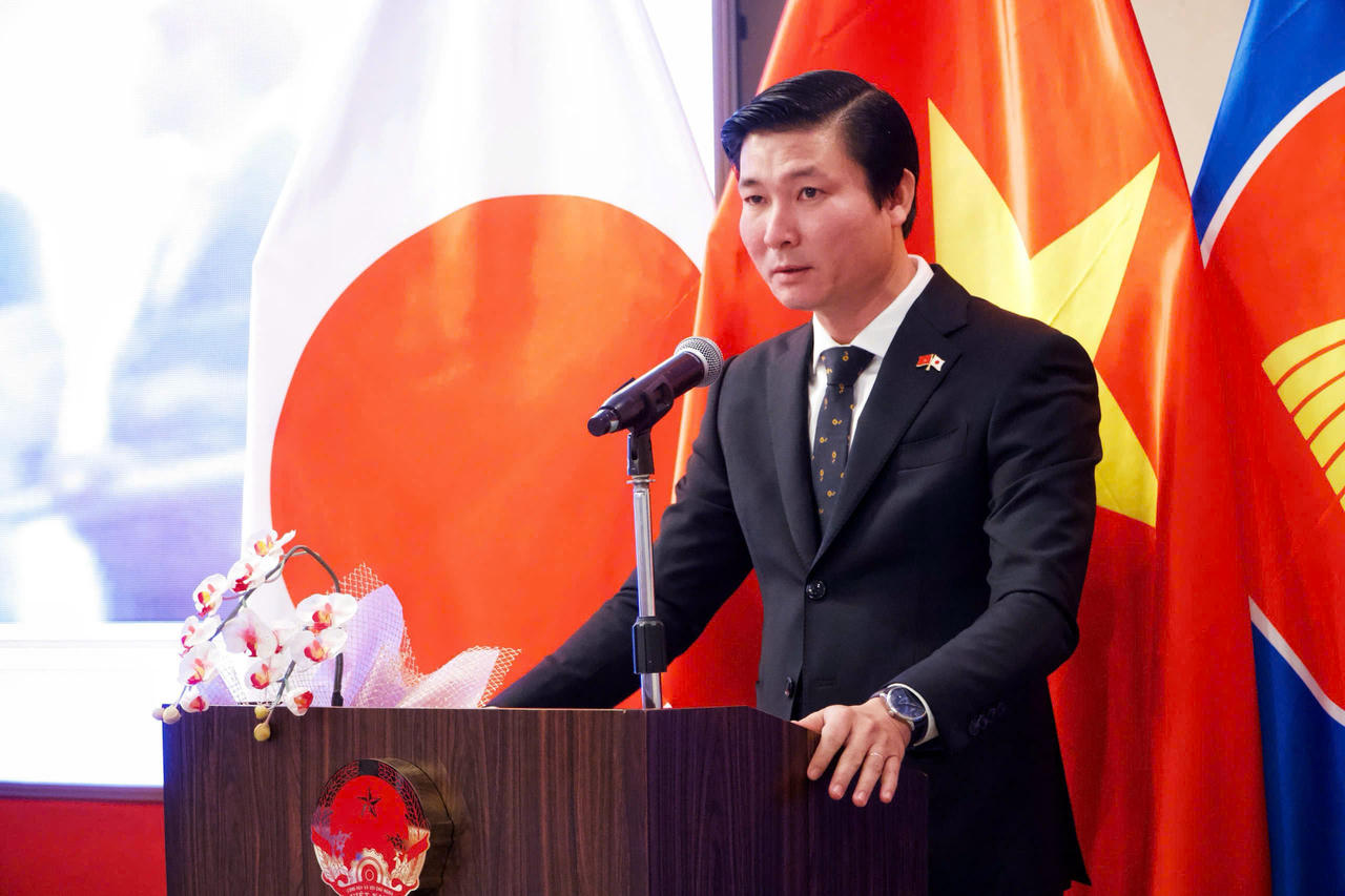 Giám đốc Sở Tài chính tỉnh Tây Ninh - Trương Văn Liếp giới thiệu về môi trường đầu tư của tỉnh