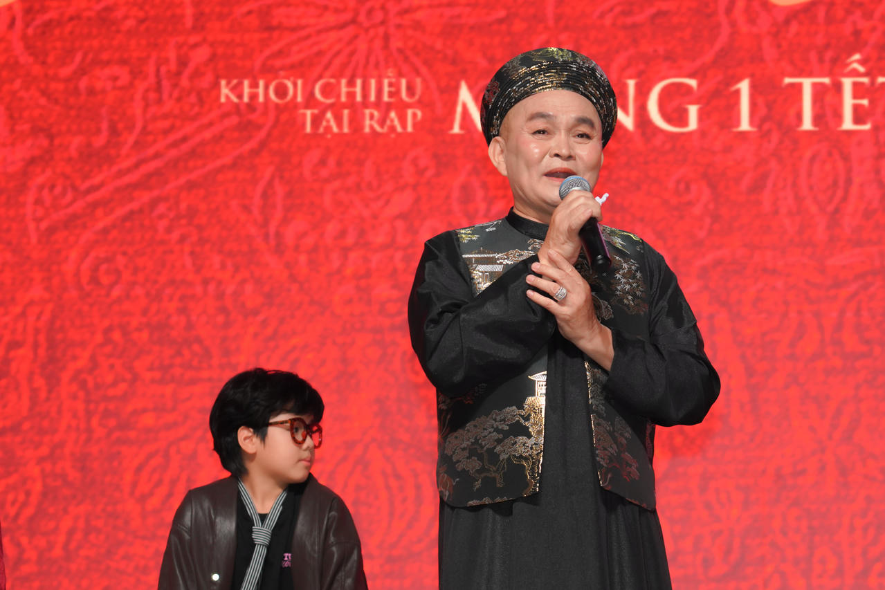 Lần đầu đóng điện ảnh, nghệ sĩ Xuân Hinh mong khán giả “nhẹ nhàng” với phim và bản thân mình. Ảnh: ĐPCC