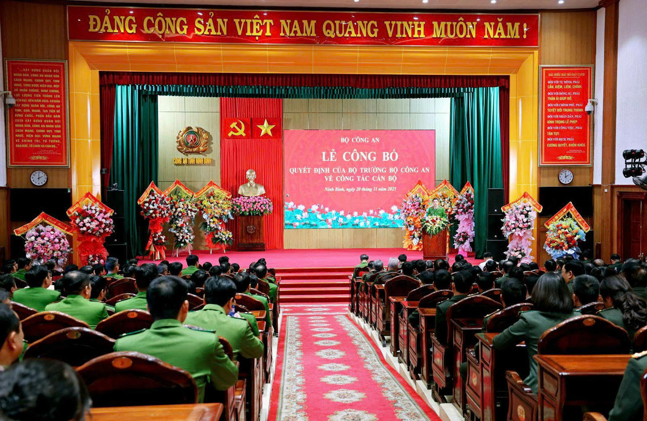 Quang cảnh buổi Lễ công bố.