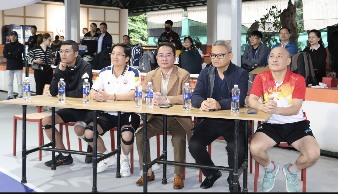 Lãnh đạo 2 cơ quan cùng đại diện BTC tại buổi khai mạc giải đấu.