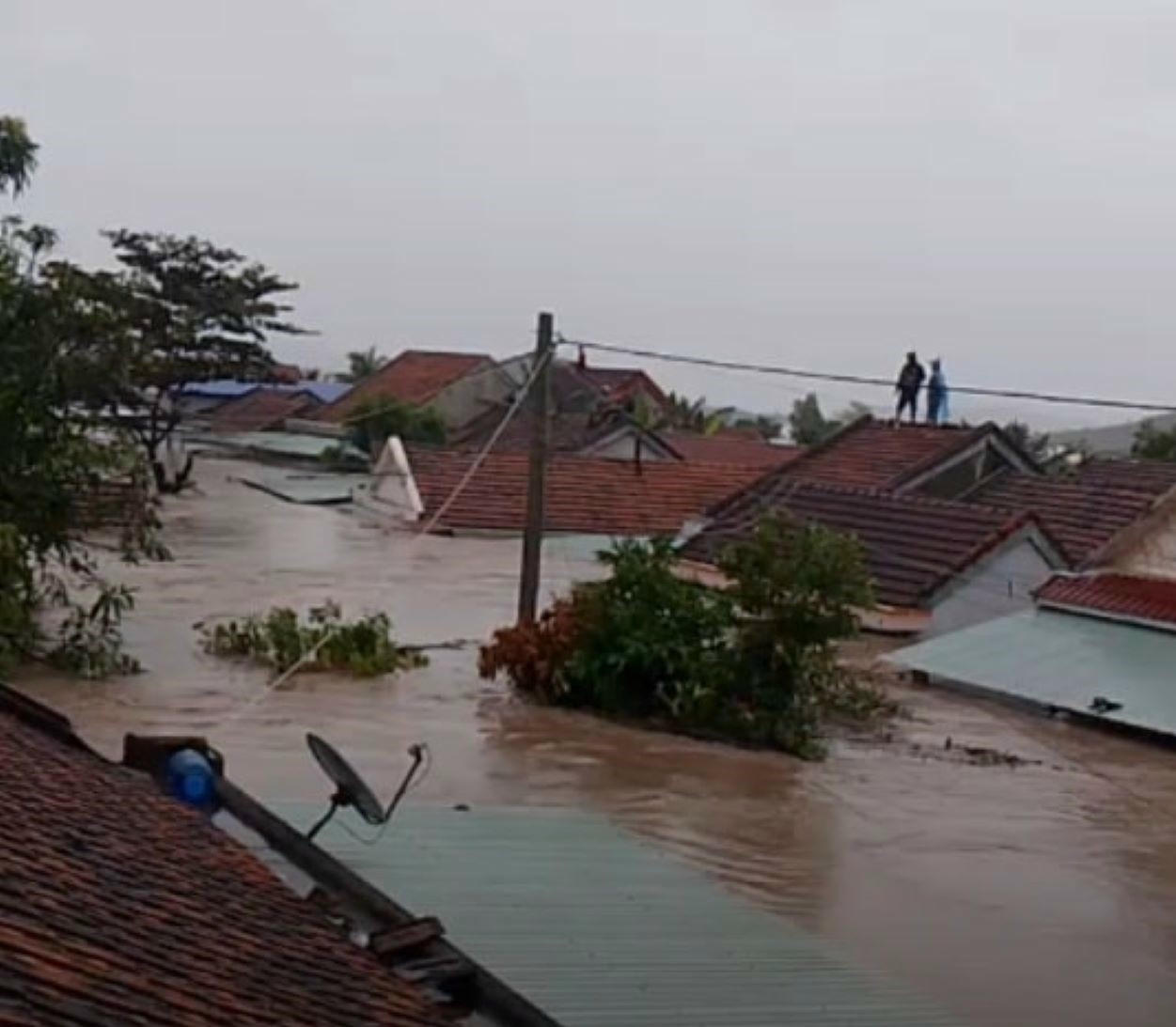 Một số vị trí hạ du bị ngập trong cơn lũ lịch sử vừa qua.