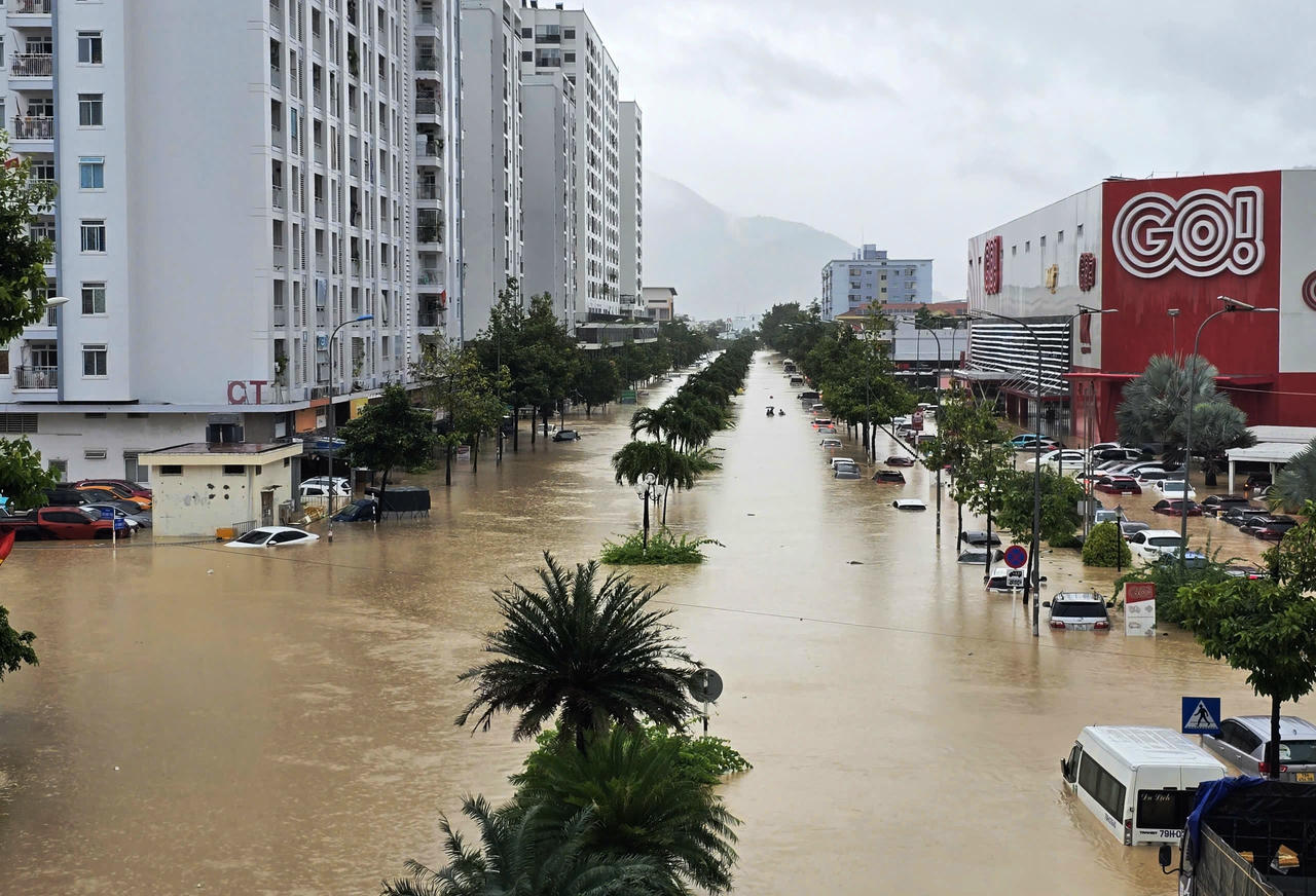 Mưa lũ kéo dài đã gây thiệt hại nặng nề trên địa bàn tỉnh Khánh Hòa.&nbsp;