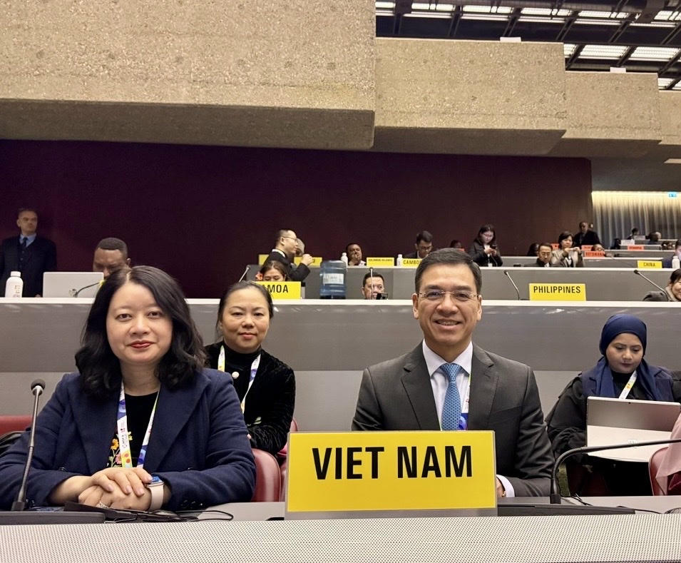 Đoàn Việt Nam tại COP 11