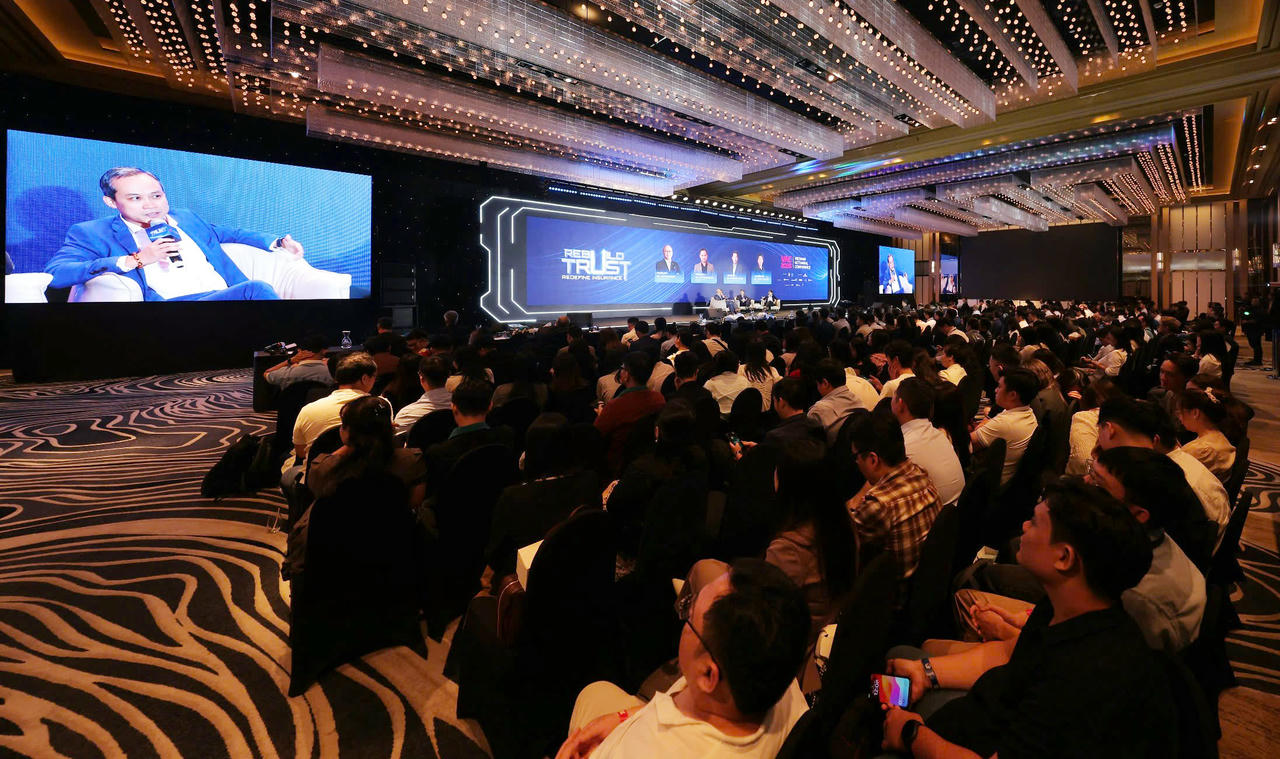 Toàn cảnh Hội nghị.