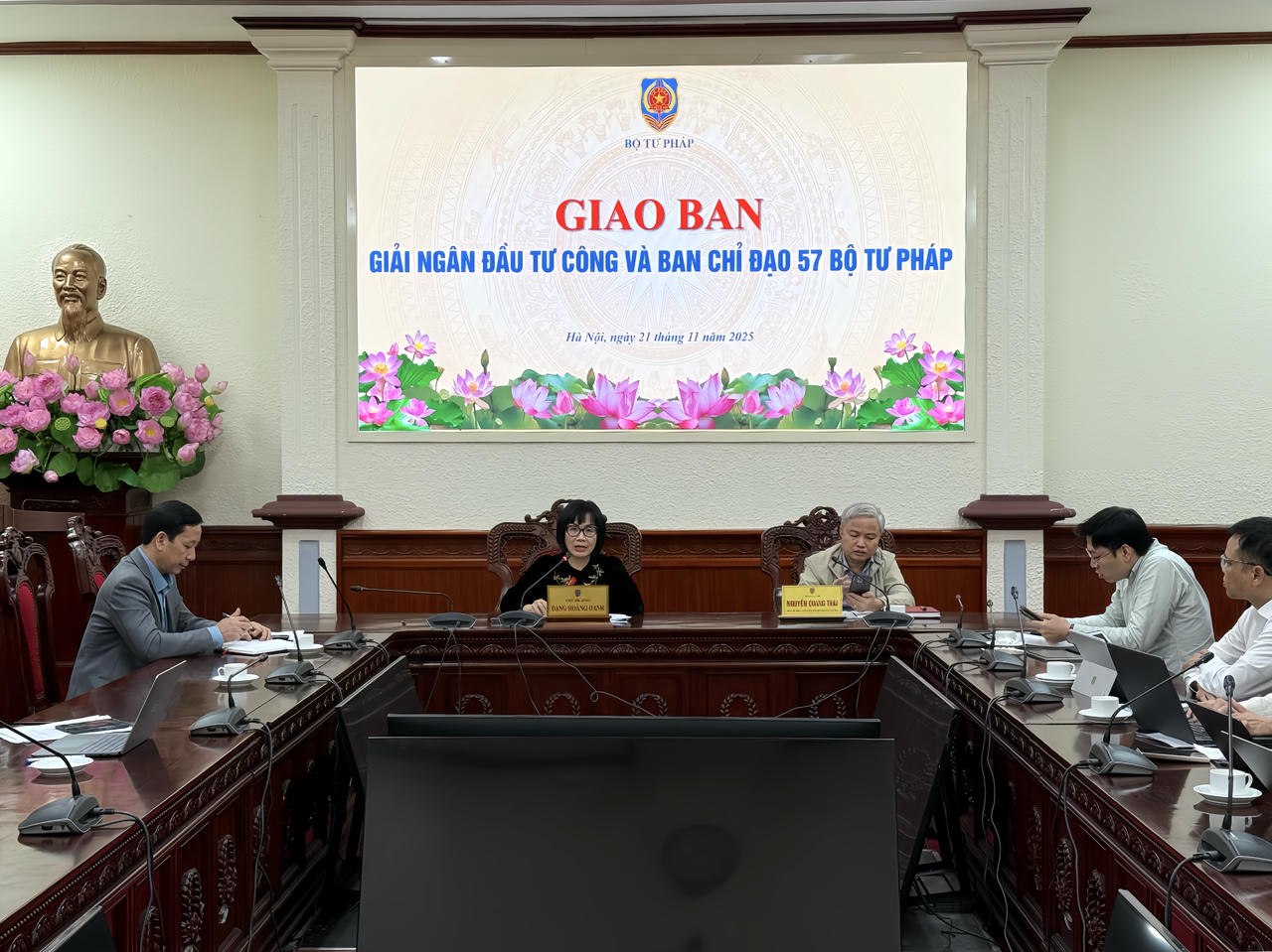 Giao ban giải ngân đầu tư công và Ban Chỉ đạo 57 Bộ Tư pháp