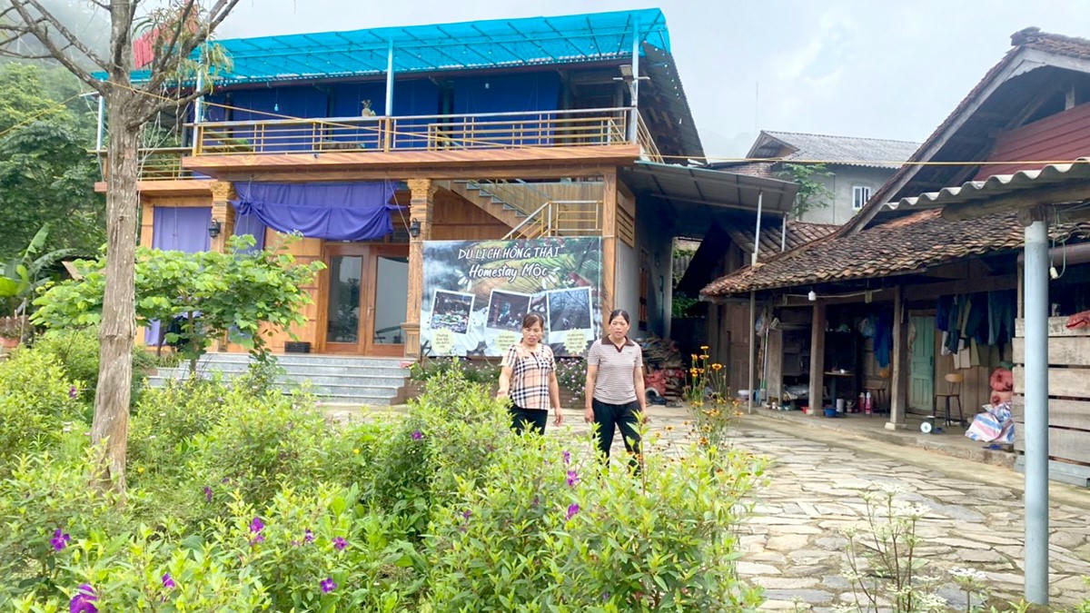 Từ khi chuyển đổi thành homestay để đón khách du lịch, người dân Hồng Thái có thêm thu nhập ổn định.
