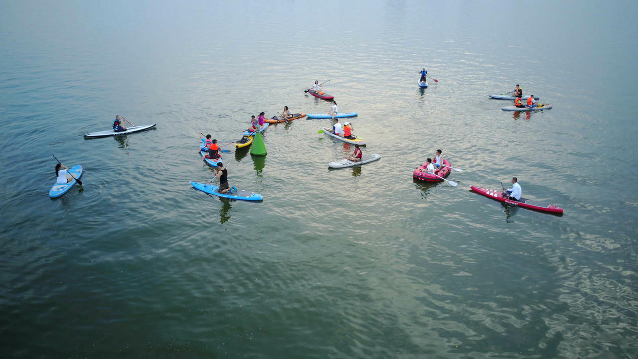 Để mô hình du lịch sinh thái kết hợp thực tế ảo trở thành sản phẩm đặc trưng của Tây Hồ, việc xây dựng hệ thống nội dung số chất lượng cao là yếu tố then chốt. (Nguồn: Decathlon)
