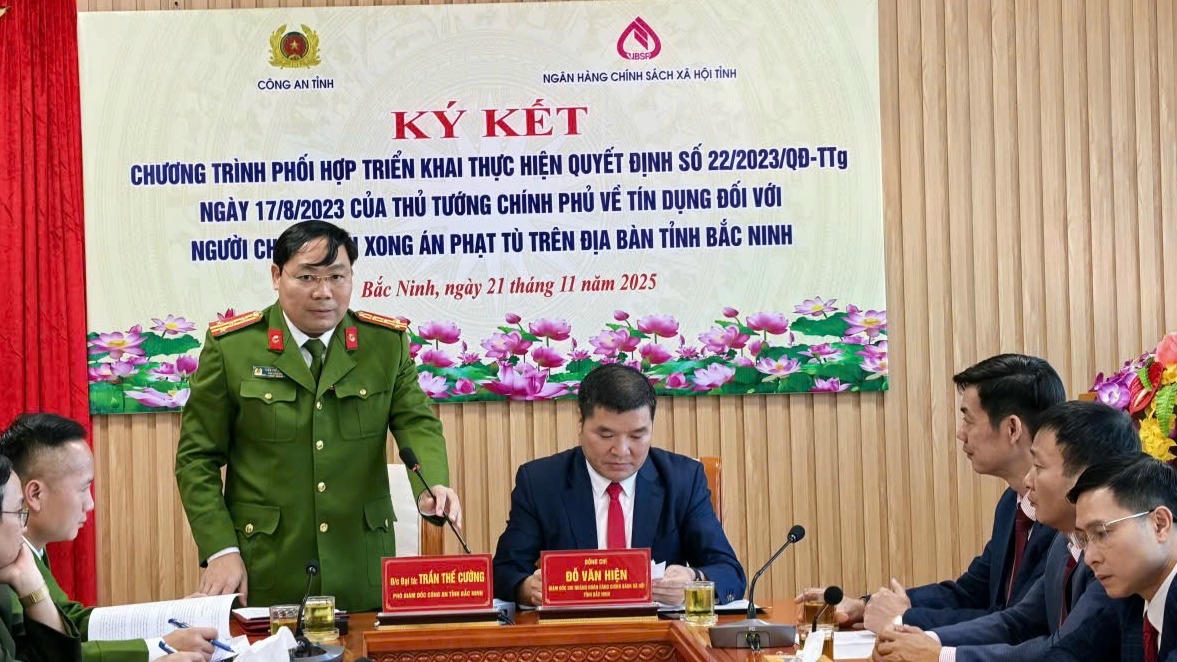 Đại tá Trần Thế Cường, Phó Giám đốc Công an tỉnh Bắc Ninh phát biểu tại buổi lễ.