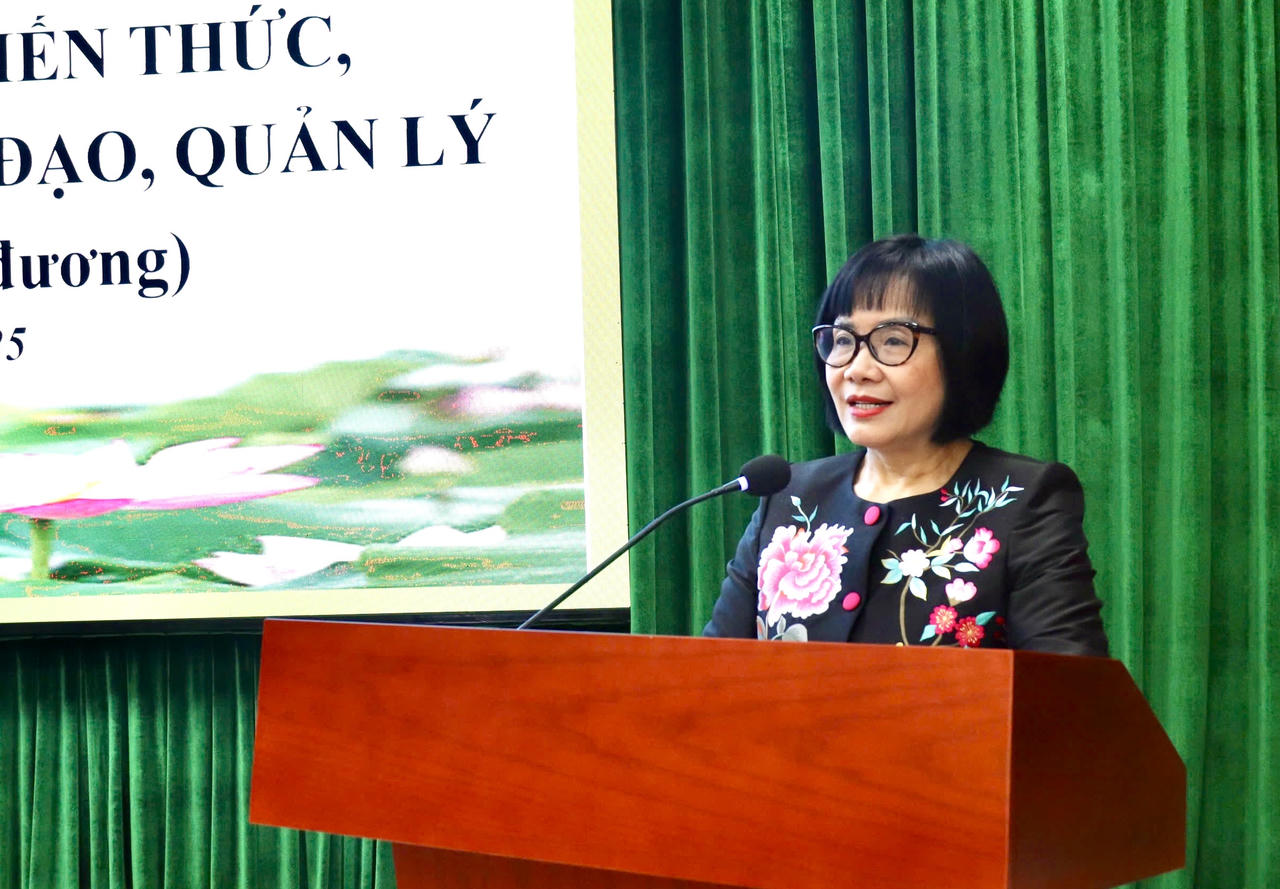 Thứ trưởng Đặng Hoàng Oanh phát biểu.