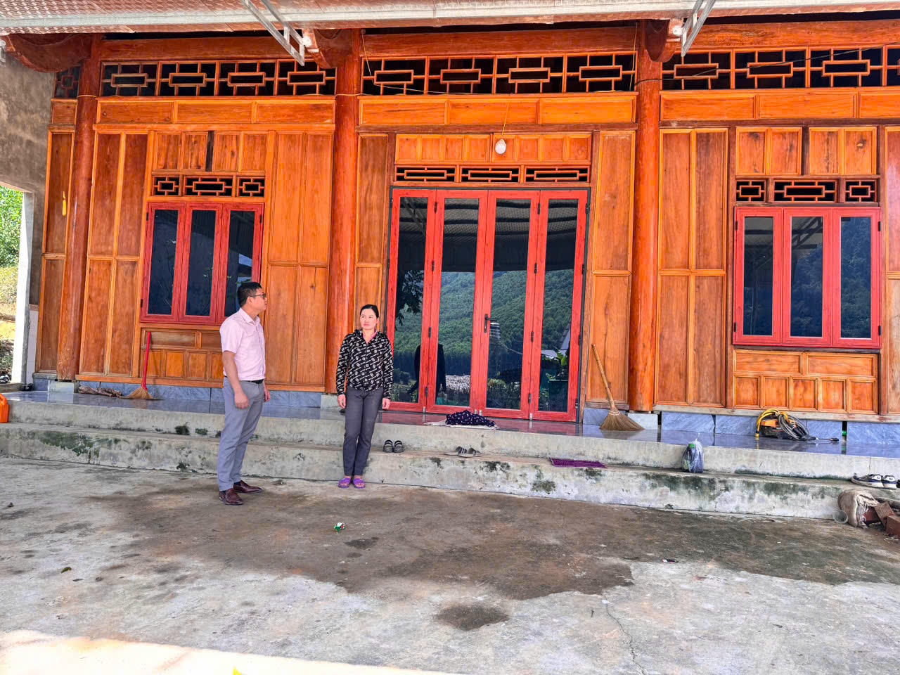 Vốn chính sách lan tỏa đến từng bản làng: Hơn 3.000 hộ đồng bào Nghệ An được hỗ trợ xây nhà, chuyển đổi nghề