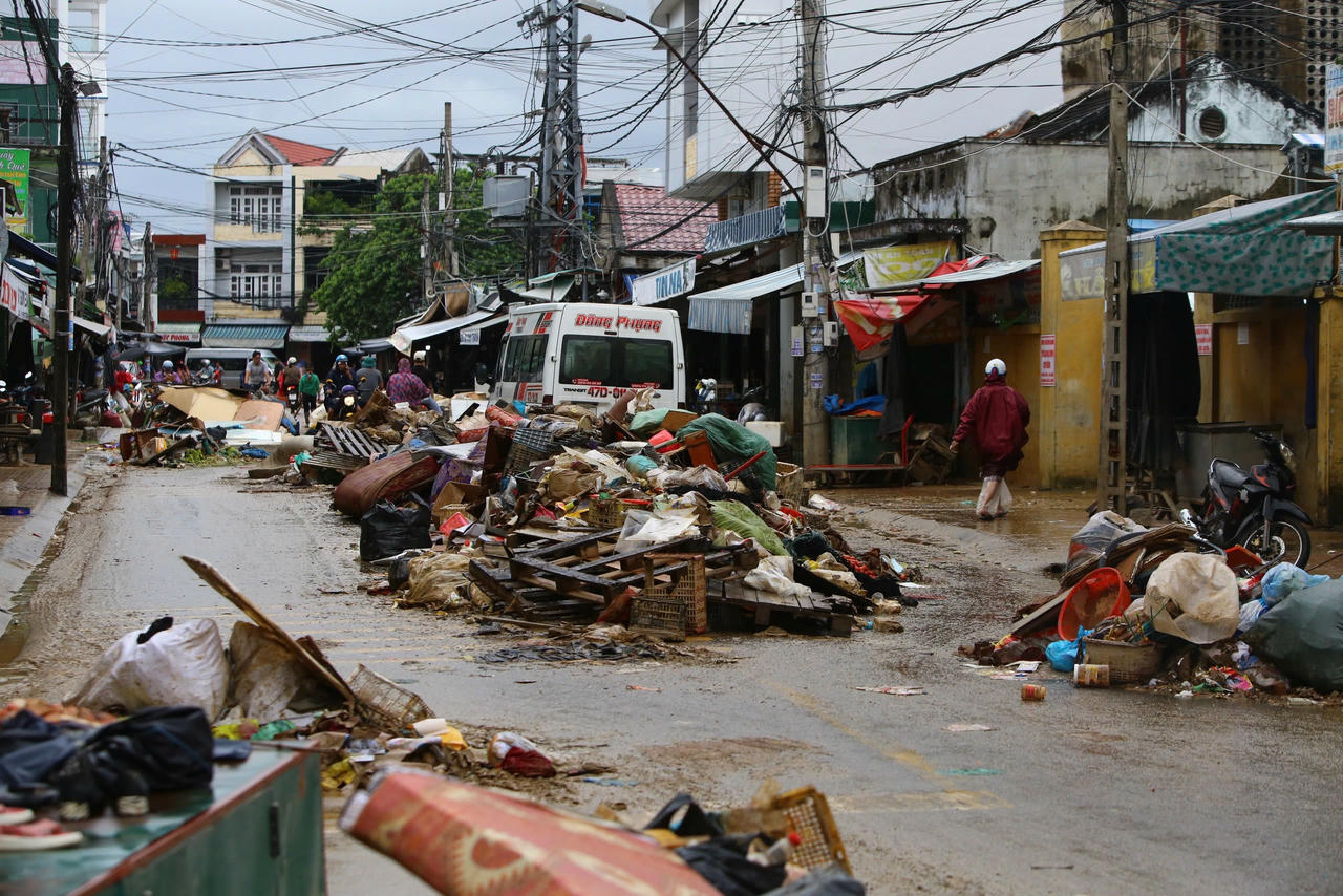 Thiệt hại hàng ngàn tỷ đồng, Khánh Hòa triển khai đồng bộ giải pháp sau mưa lũ