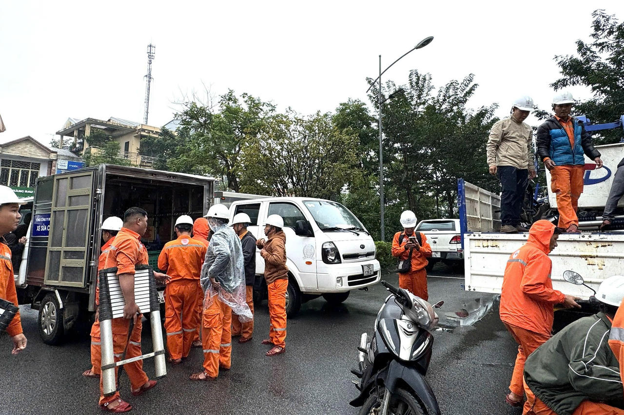 “Chiến sĩ áo cam” Huế lên đường chi viện Đắk Lắk 