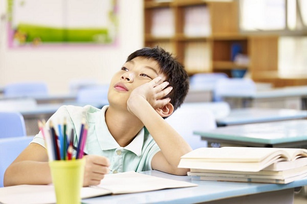 Trẻ tăng động thường có khả năng tập trung kém