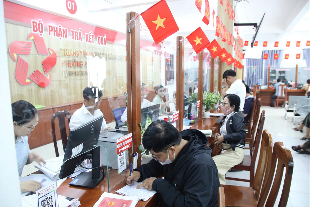 Đà Nẵng: Chấn chỉnh việc tiếp nhận hồ sơ thủ tục đất đai 