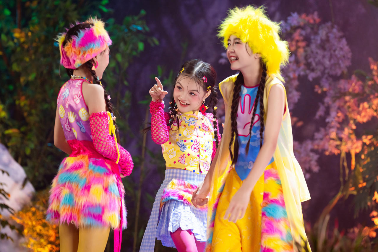 “Oẳn tù tì” không chỉ là một trò chơi dân gian quen thuộc, mà còn là một phần ký ức đẹp của biết bao thế hệ người Việt (ảnh Hùng Nguyễn).