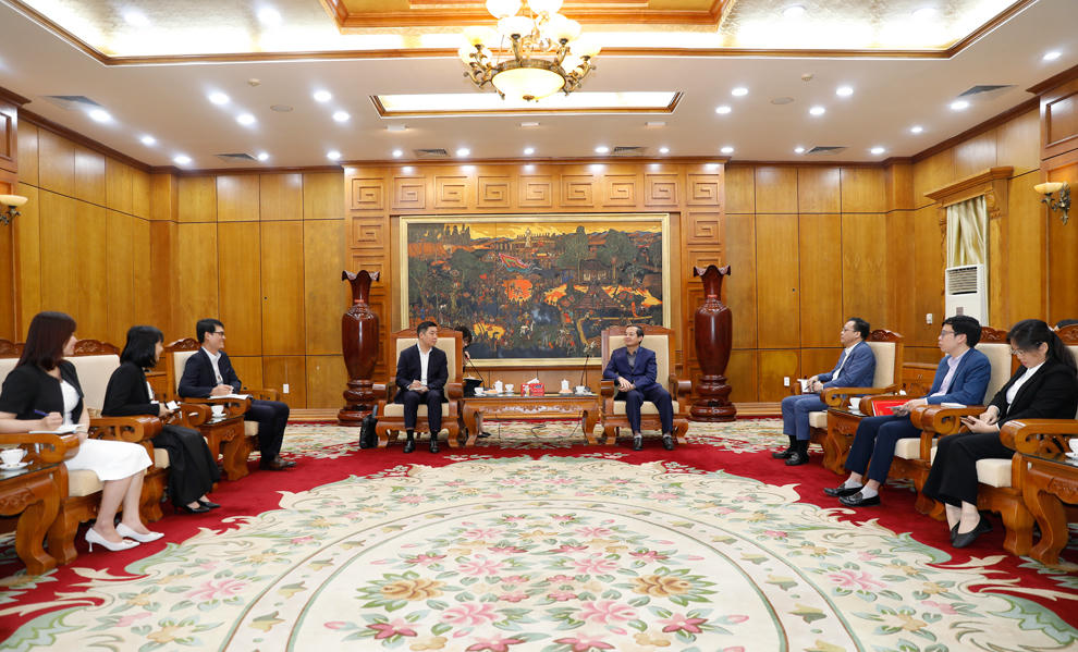 Quang cảnh buổi làm việc.