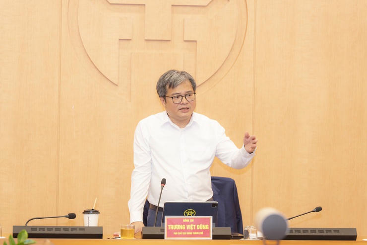  Phó Chủ tịch UBND TP Hà Nội Trương Việt Dũng chủ trì cuộc họp.