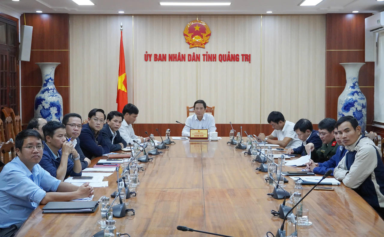 Điểm cầu Quảng Trị dự họp trực tuyến với Chính phủ về công tác chống khai thác IUU và các giải pháp gỡ “thẻ vàng” EC.