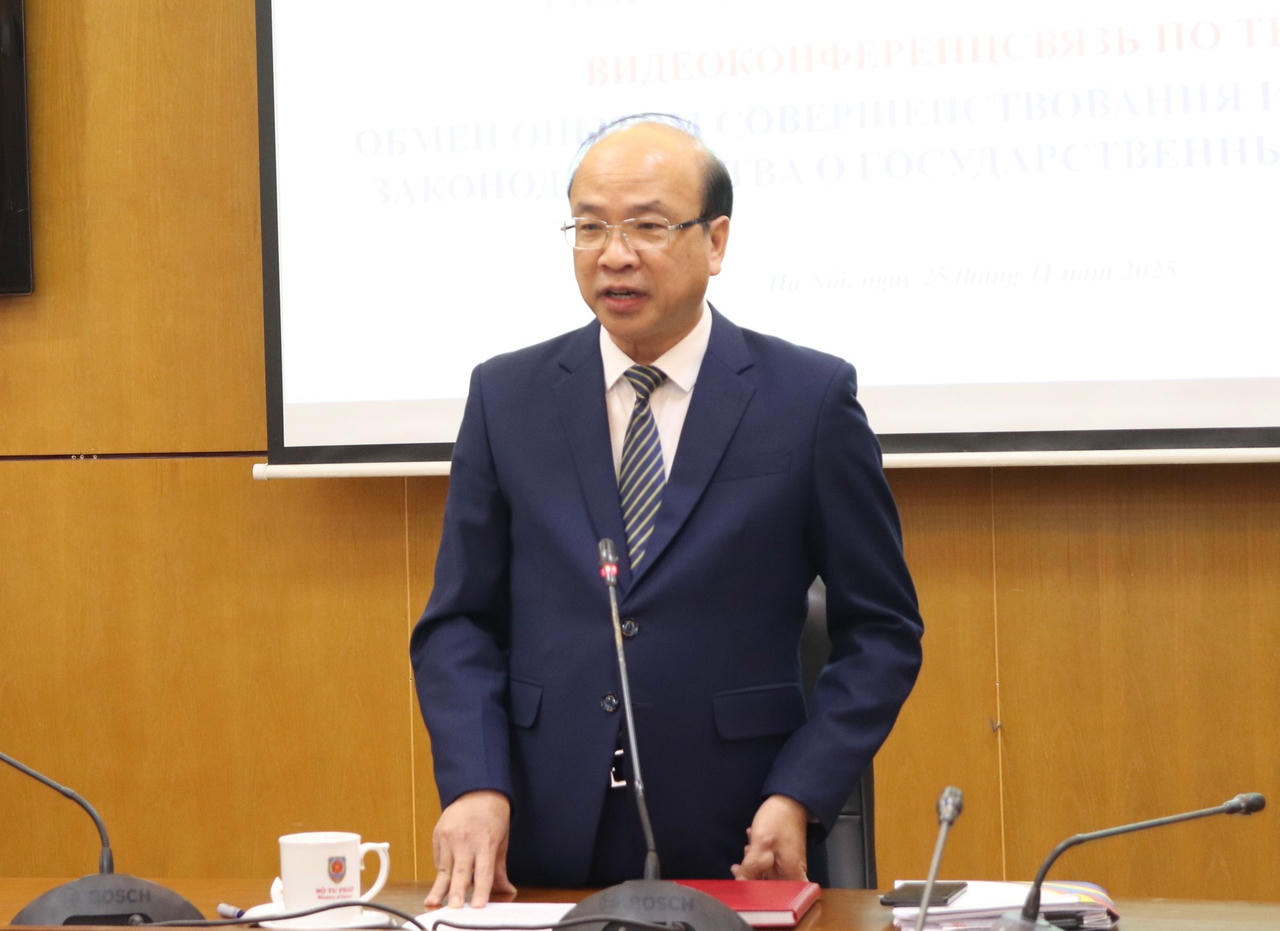 Thứ trưởng Bộ Tư pháp Phan Chí Hiếu phát biểu kết luận Tọa đàm.