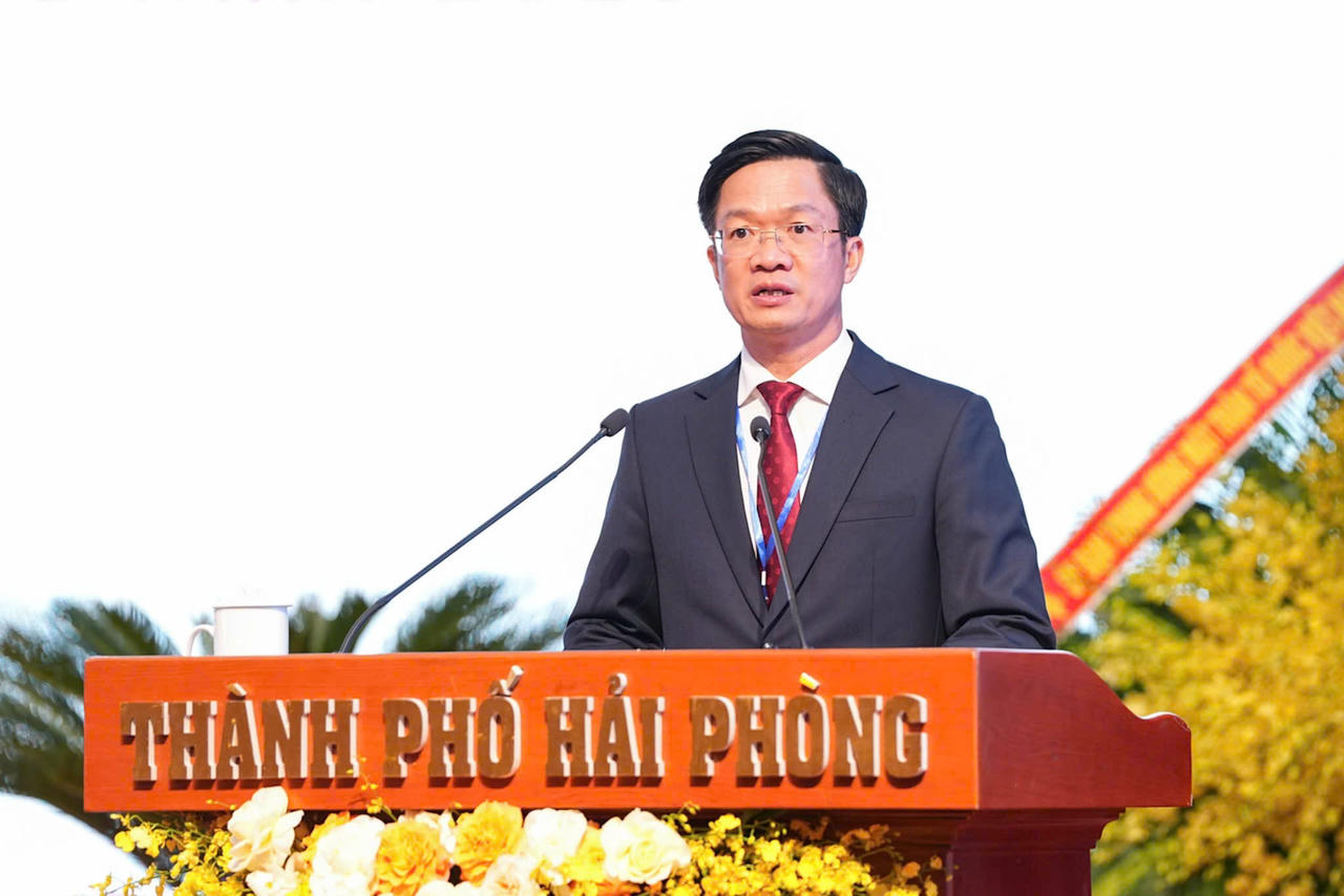 Chủ tịch Uỷ ban MTTQ Việt Nam TP Phạm Văn Lập phát biểu tại Đại hội.