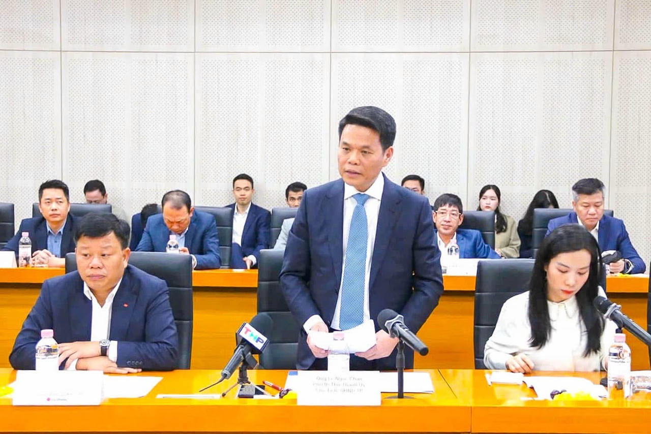 Chủ tịch UBND TP Lê Ngọc Châu phát biểu tại buổi làm việc.