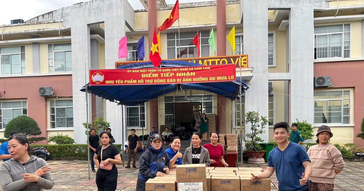 SAWACO ủng hộ 2000 thùng nước suối cho đồng bào Khánh Hòa.