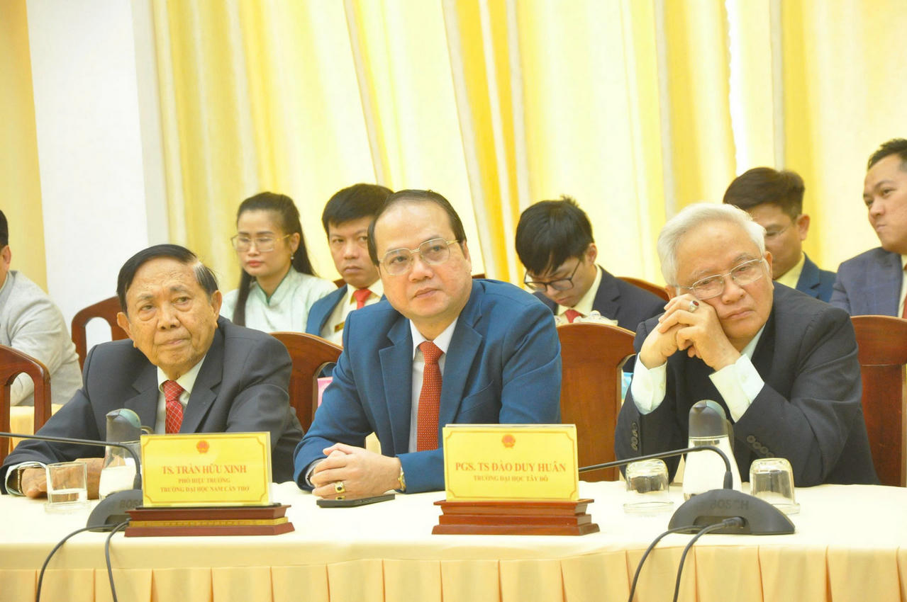 Cần Thơ hợp tác các trường đại học đẩy mạnh đào tạo nguồn nhân lực chất lượng cao