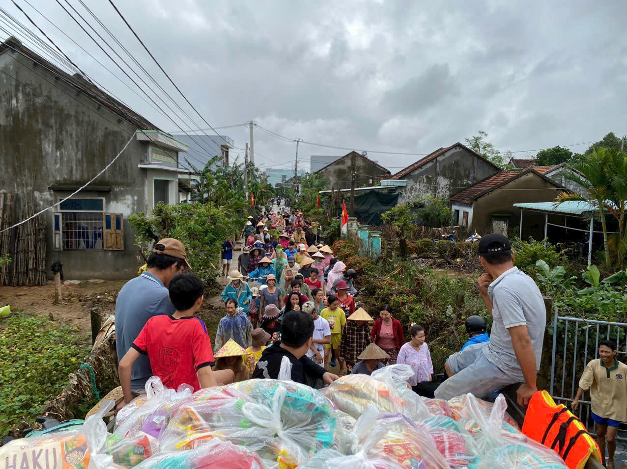 Những giọt nước mắt từ vùng “rốn lũ”