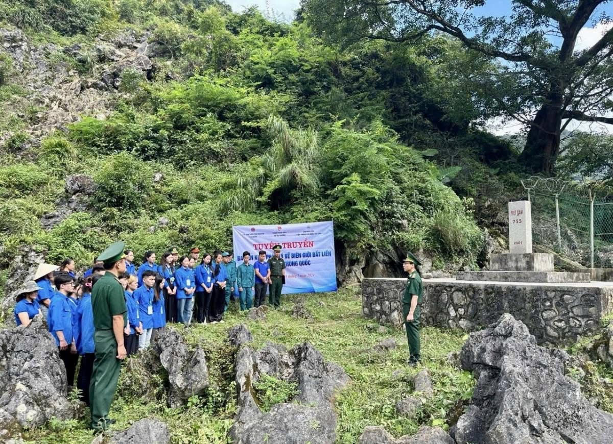 Biên phòng tỉnh Cao Bằng: Lồng ghép hiệu quả giữa chuyên môn và công tác dân vận khi PBGDPL