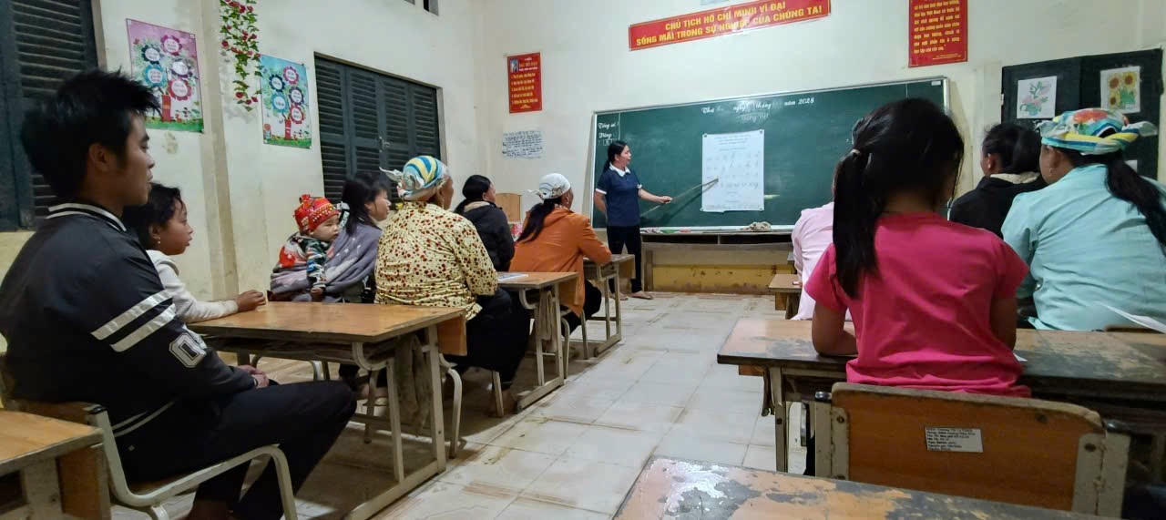 Có một Cao Bằng vững mạnh nơi địa đầu Tổ quốc - Bài 3: Lớp học xóa mù chữ, thắp sáng khát vọng vùng cao