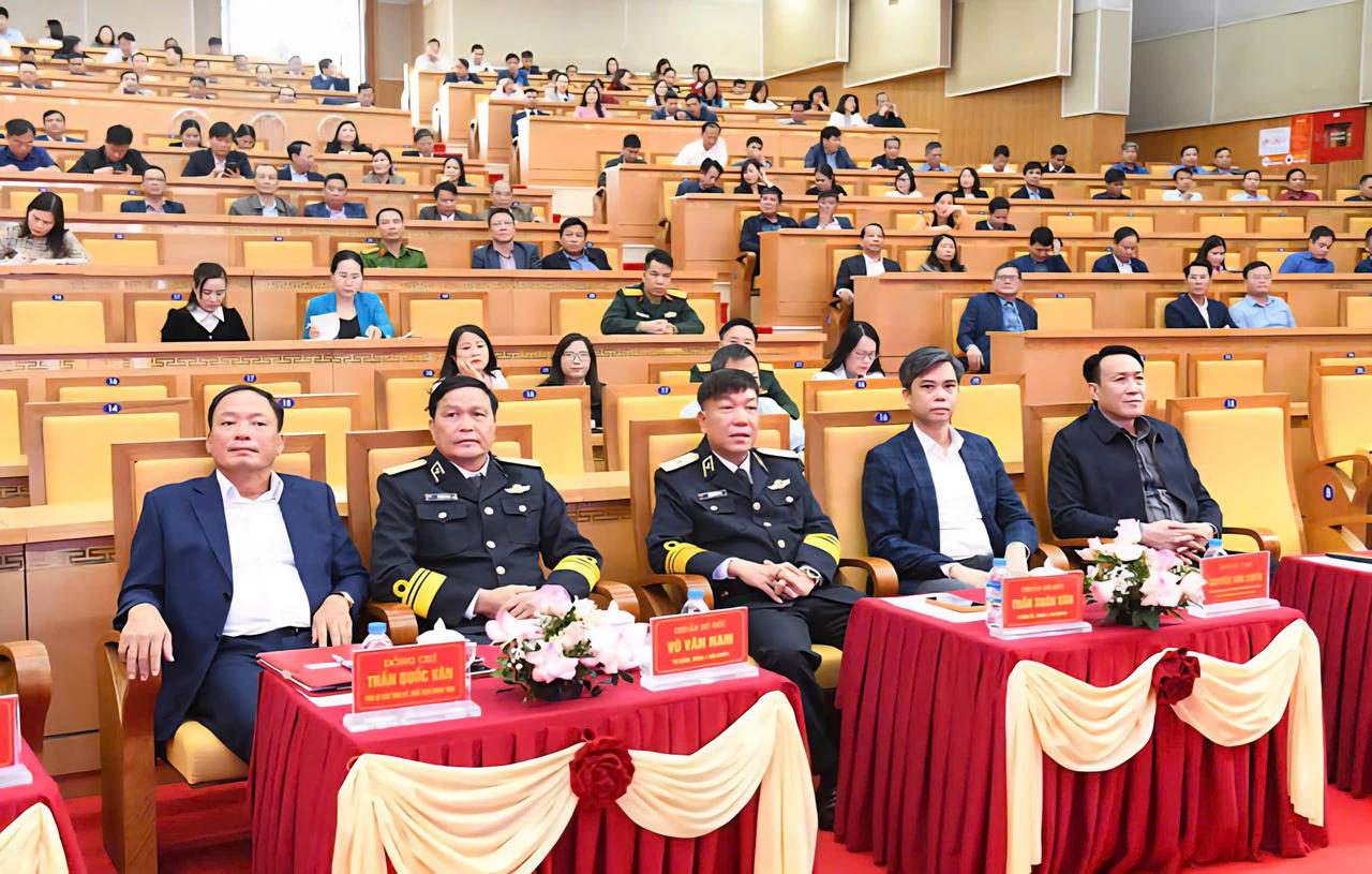 Quang cảnh Hội nghị thông tin chuyên đề về tình hình biển, đảo năm 2025.