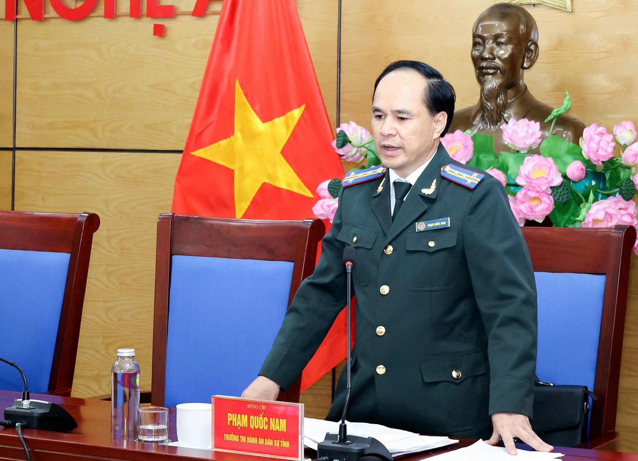 Ông Phạm Quốc Nam - Trưởng THADS Nghệ An điều hành hội nghị.