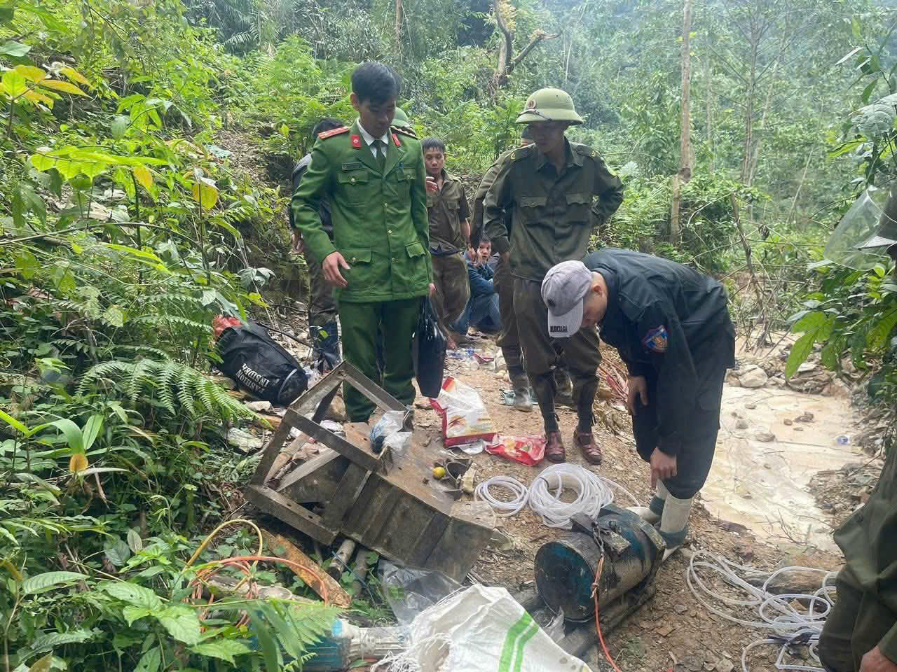 Phát hiện điểm khai thác vàng trái phép tại Hà Tĩnh
