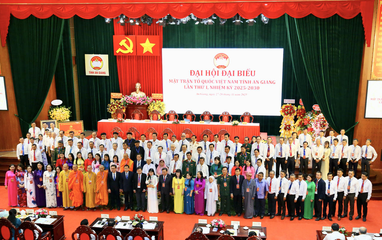 Ra mắt Ủy ban MTTQ Việt Nam tỉnh An Giang khóa I, nhiệm kỳ 2025 - 2030.