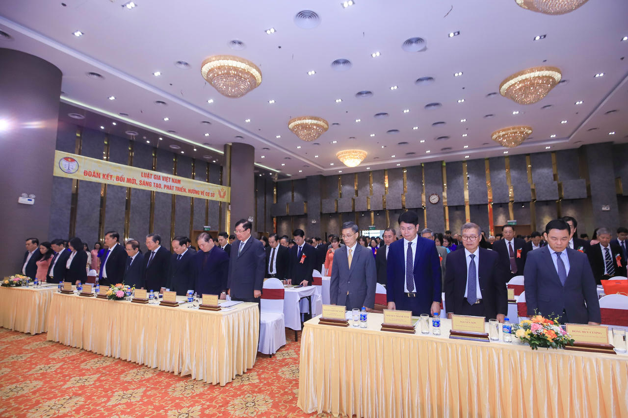 Đại hội tưởng niệm đồng bào tử vong do bão lũ.