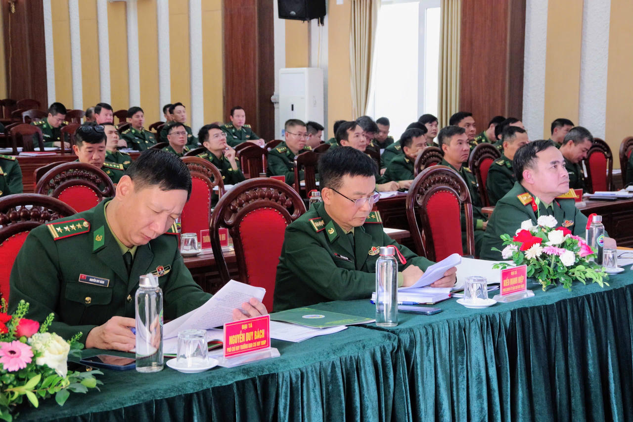 Các đại biểu tham dự hội nghị.