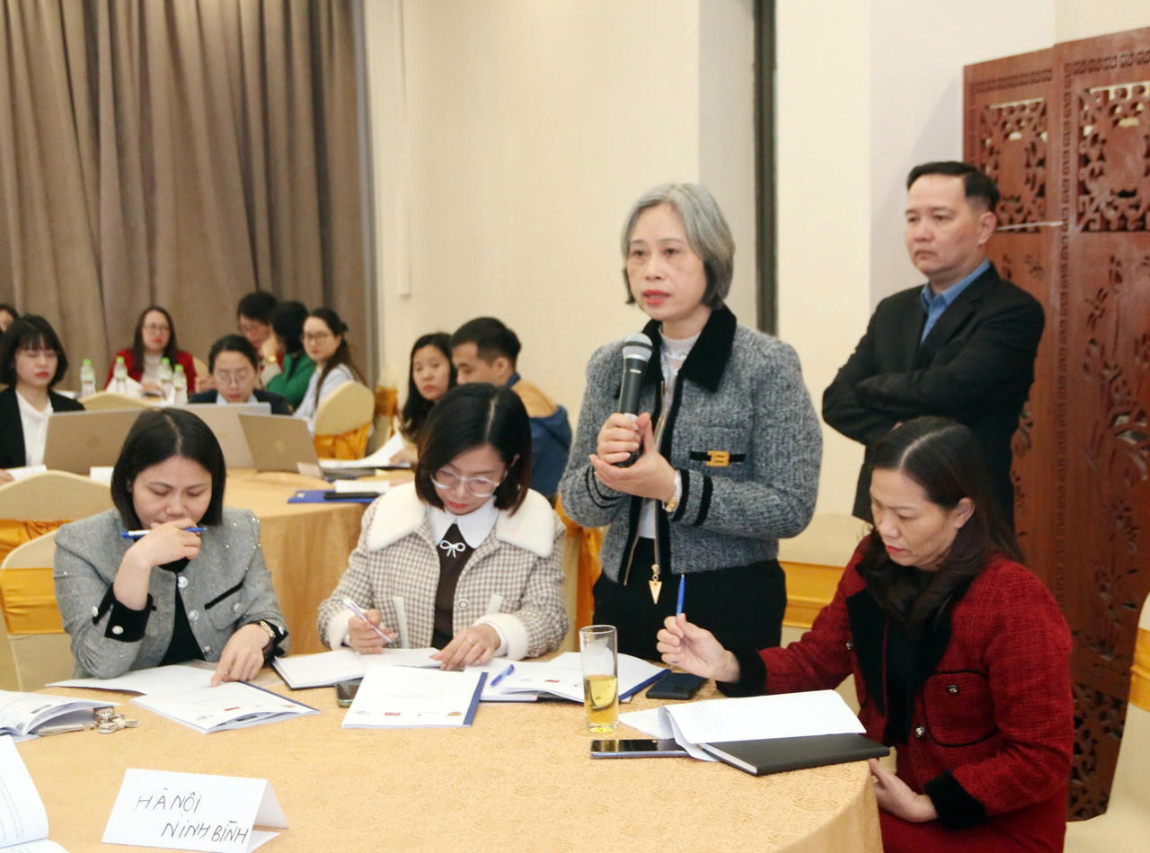 Các đại biểu tham gia thảo luận tại hội thảo