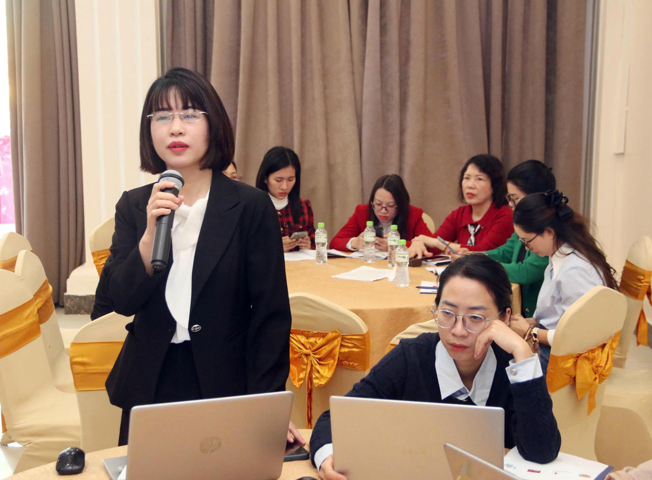 Các đại biểu tham gia thảo luận tại hội thảo