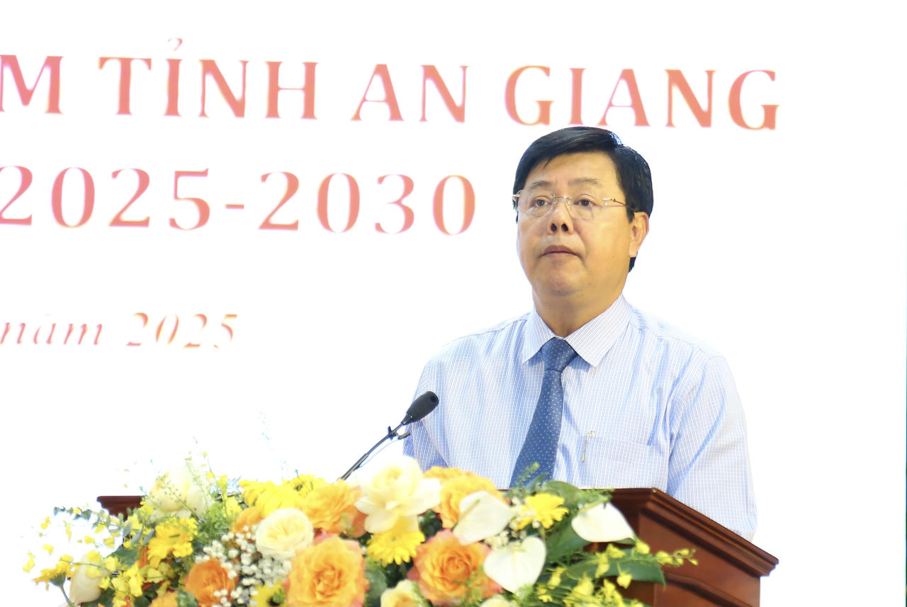 Ủy viên Ban Chấp hành Trung ương Đảng, Bí thư Tỉnh ủy An Giang Nguyễn Tiến Hải phát biểu chỉ đạo đại hội.