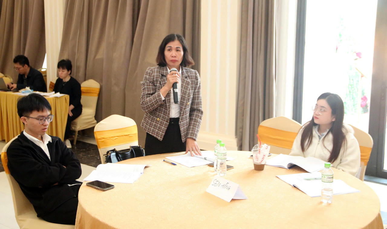 Các đại biểu tham gia thảo luận tại hội thảo