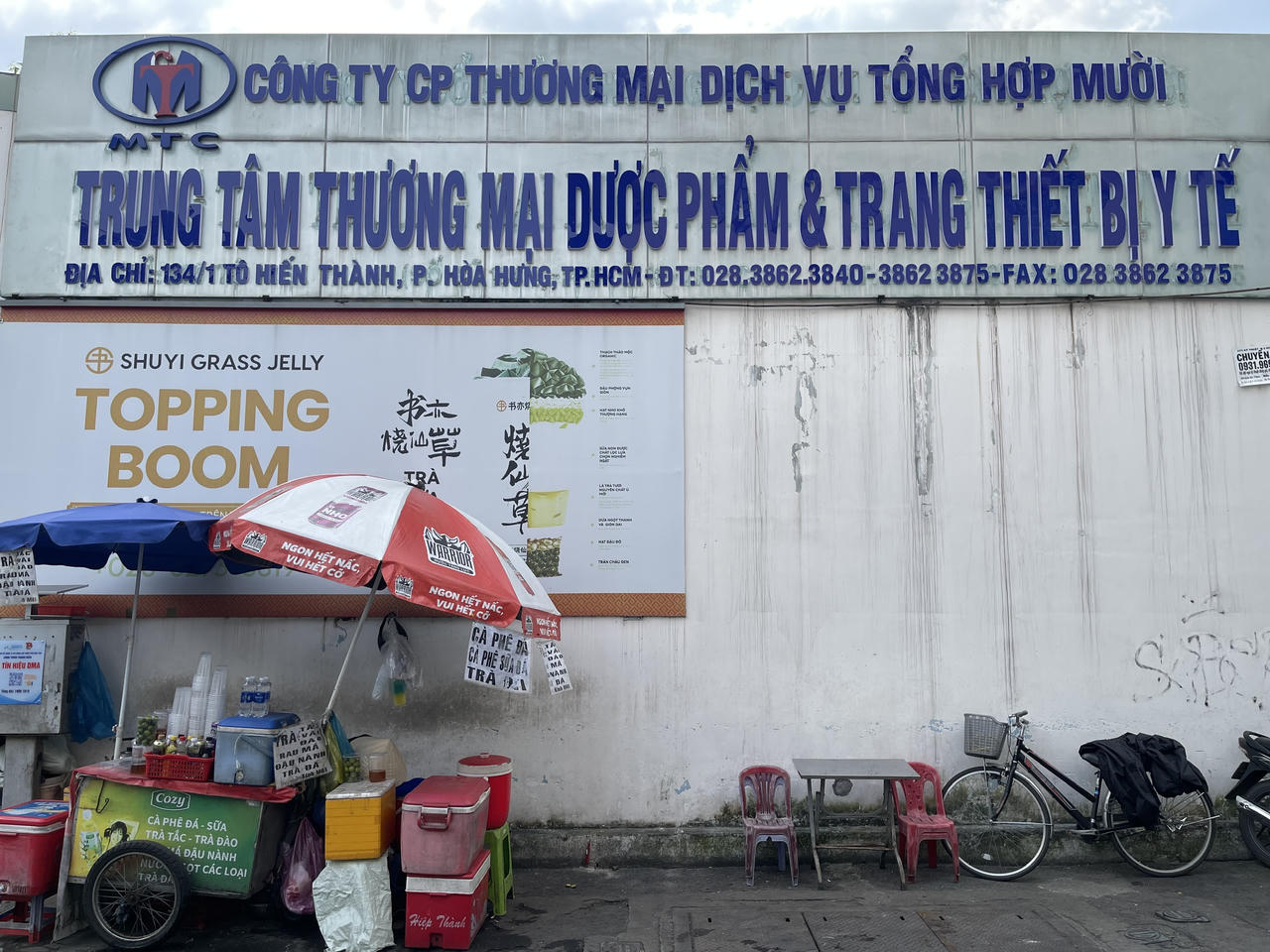 Chợ thuốc TP HCM do Cty Mười liên kết đầu tư. (Ảnh trong bài: Bùi Yên)