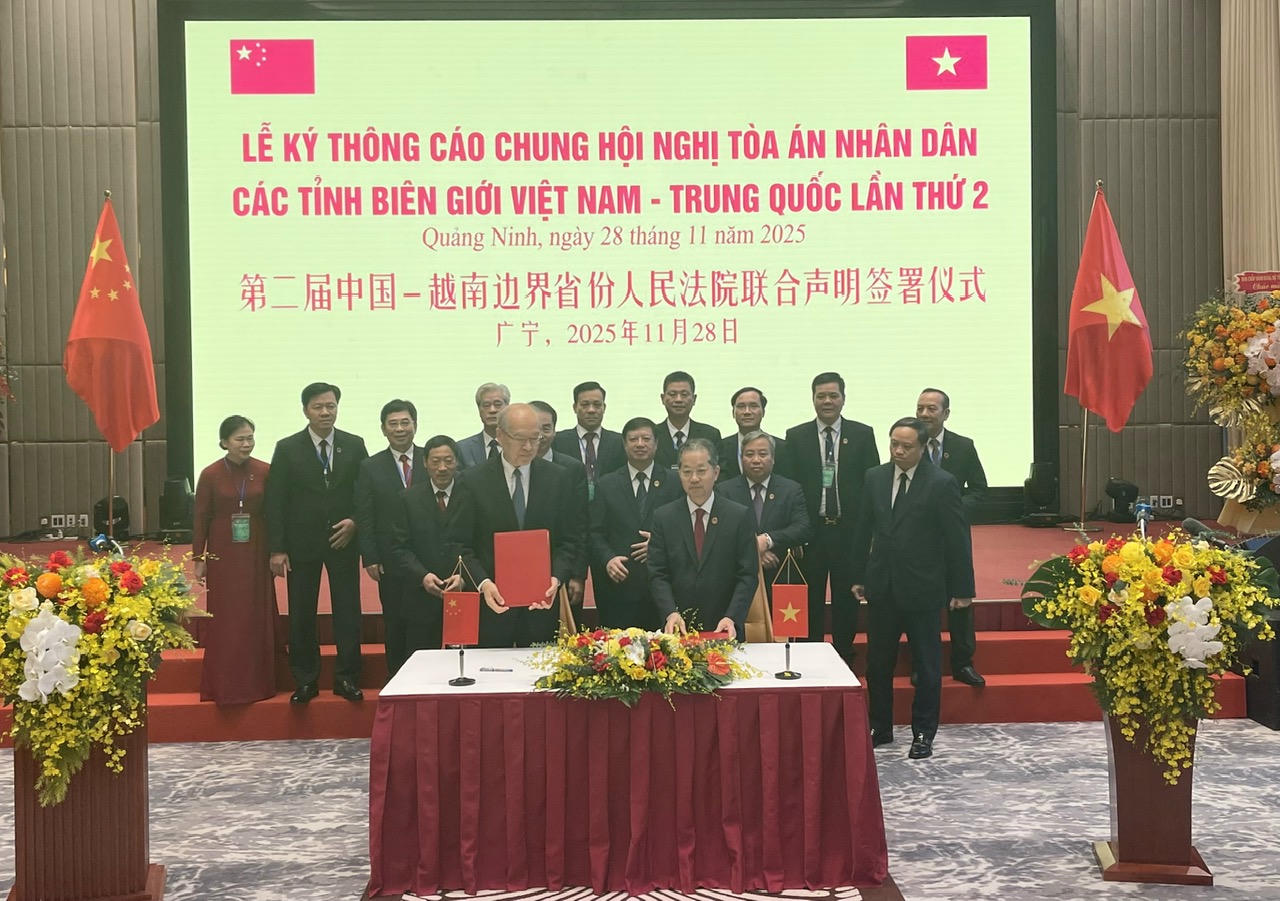 Tại Hội nghị đã diễn ra Lễ ký Thông cáo chung.