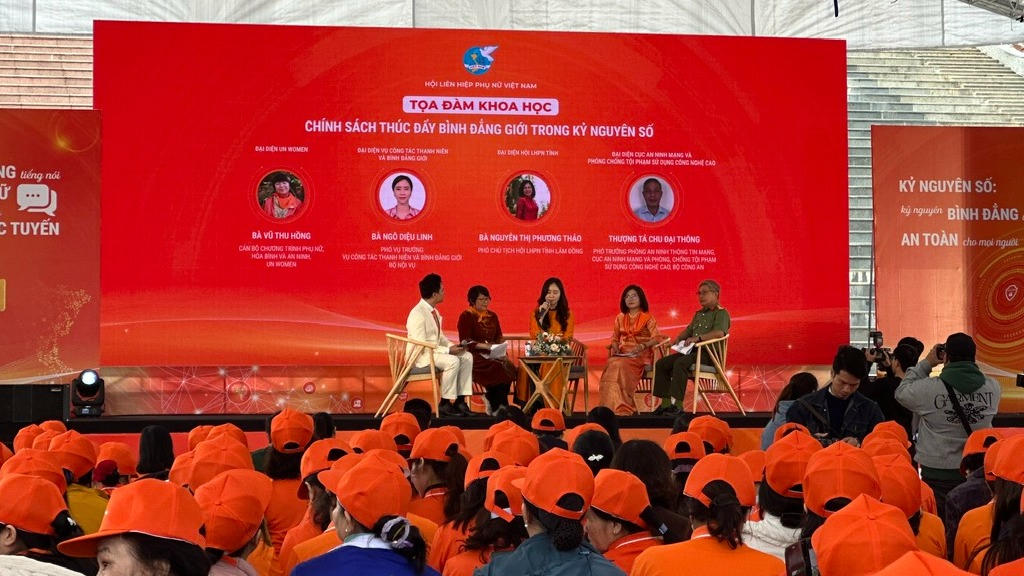 Nâng cao nhận thức của xã hội về bình đẳng giới